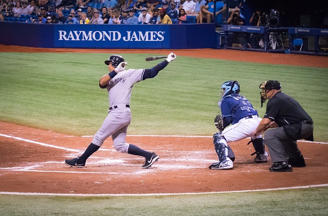 Aaron Judge’s Two Home Runs Propel Yankees to Victory over Mariners