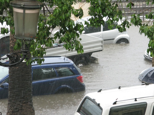 Floods Kill Eight, Cancel Formula One Race in Northern Italy