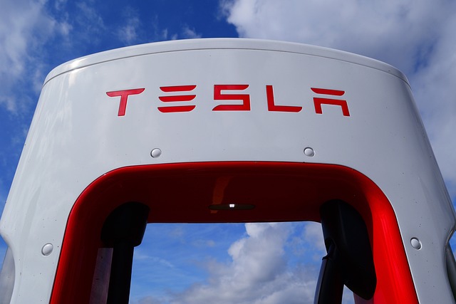 Musk’s Tight Grip: Tesla Hiring Approval Required