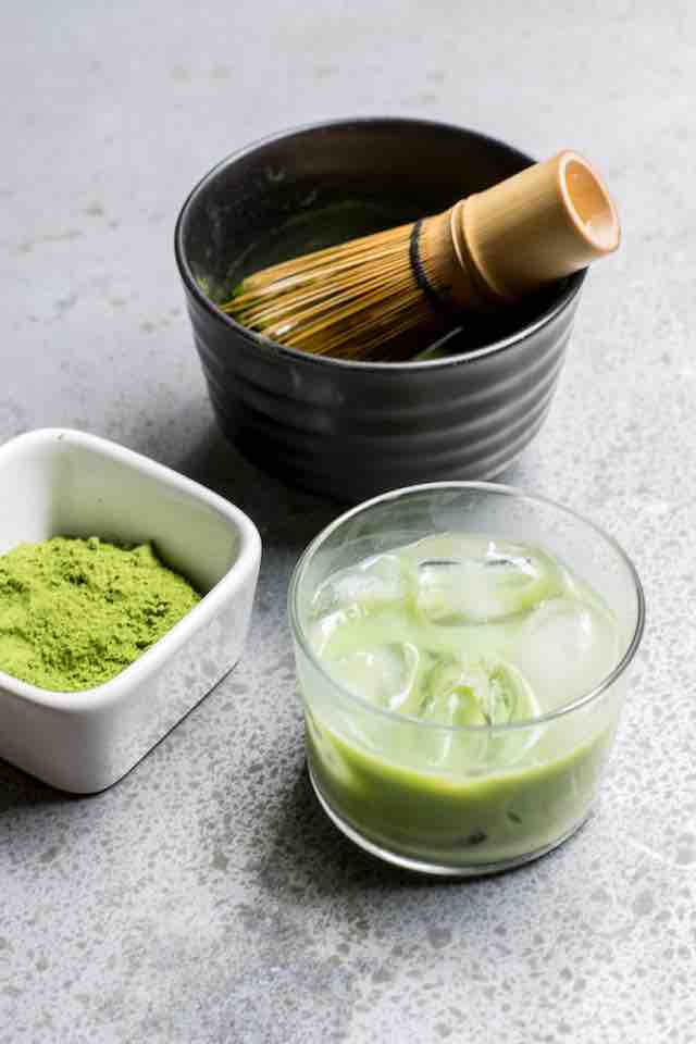 Top Matcha Powders for Iced Green Tea Drinks