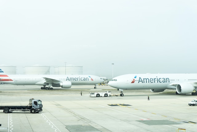 United Airlines Faces Challenges as Pilots Avoid the Captain’s Chair