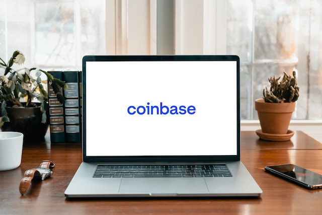 Coinbase Revenue Surpasses Estimates Thanks to Interest Income Boost