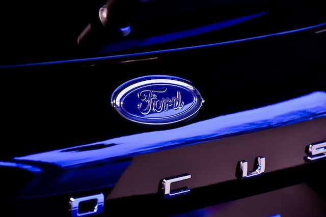 Ford Teams Up with Apple Executive to Develop Profitable Digital Services