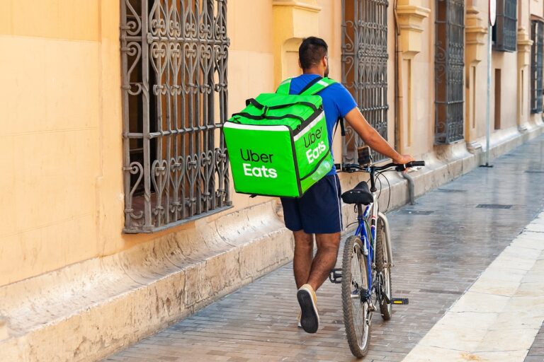 The Bite of Inflation: How Rising Costs Are Impacting Food Delivery